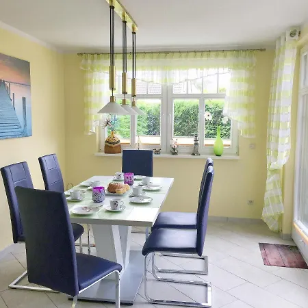 Haus Kathrin بيت للعطل